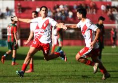 Foto de la galería: Tarde de fútbol en Villa Sarita: Guaraní y una goleada ante Brown por el Torneo Regional 
