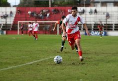 Foto de la galería: Tarde de fútbol en Villa Sarita: Guaraní y una goleada ante Brown por el Torneo Regional 