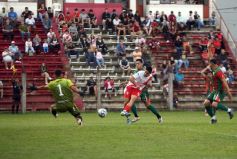 Foto de la galería: Tarde de fútbol en Villa Sarita: Guaraní y una goleada ante Brown por el Torneo Regional 
