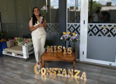 Foto de la galería: Constanza celebró sus 15 años y hubo mucha emoción y sorpresas para la cumpleañera 