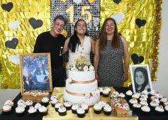 Foto de la galería: Constanza celebró sus 15 años y hubo mucha emoción y sorpresas para la cumpleañera 