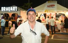 Foto de la galería: La primera noche del Festival del Litoral en la Cascada se disfrutó entre amigos, mates y tererés