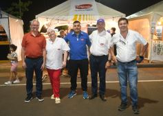 Foto de la galería: La primera noche del Festival del Litoral en la Cascada se disfrutó entre amigos, mates y tererés