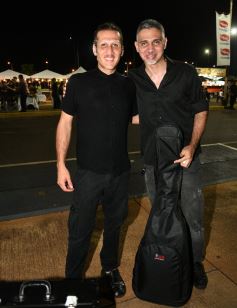 Foto de la galería: La primera noche del Festival del Litoral en la Cascada se disfrutó entre amigos, mates y tererés