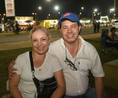 Foto de la galería: La primera noche del Festival del Litoral en la Cascada se disfrutó entre amigos, mates y tererés