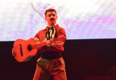 Foto de la galería: La primera noche del Festival del Litoral en la Cascada se disfrutó entre amigos, mates y tererés
