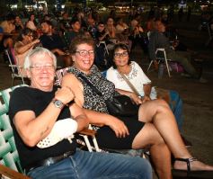 Foto de la galería: La primera noche del Festival del Litoral en la Cascada se disfrutó entre amigos, mates y tererés