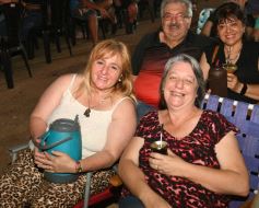 Foto de la galería: La primera noche del Festival del Litoral en la Cascada se disfrutó entre amigos, mates y tererés