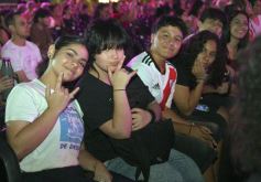 Foto de la galería: La primera noche del Festival del Litoral en la Cascada se disfrutó entre amigos, mates y tererés