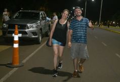 Foto de la galería: La primera noche del Festival del Litoral en la Cascada se disfrutó entre amigos, mates y tererés