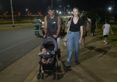 Foto de la galería: La primera noche del Festival del Litoral en la Cascada se disfrutó entre amigos, mates y tererés