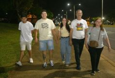 Foto de la galería: La primera noche del Festival del Litoral en la Cascada se disfrutó entre amigos, mates y tererés