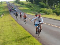 Foto de la galería: Miles de biciperegrinos con devoción y fe pedalearon a la Basílica de Itatí 