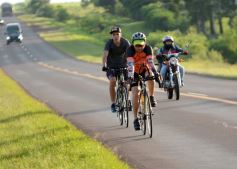 Foto de la galería: Miles de biciperegrinos con devoción y fe pedalearon a la Basílica de Itatí 