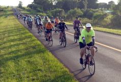Foto de la galería: Miles de biciperegrinos con devoción y fe pedalearon a la Basílica de Itatí 