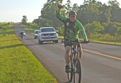 Foto de la galería: Miles de biciperegrinos con devoción y fe pedalearon a la Basílica de Itatí 