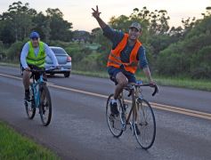 Foto de la galería: Miles de biciperegrinos con devoción y fe pedalearon a la Basílica de Itatí 