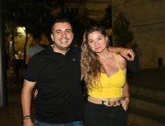 Foto de la galería: Fiesta en calle Colón: la FesTreaming despidió el año con música en vivo y sorpresas