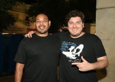 Foto de la galería: Fiesta en calle Colón: la FesTreaming despidió el año con música en vivo y sorpresas