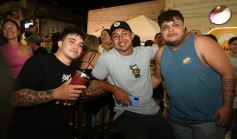 Foto de la galería: Fiesta en calle Colón: la FesTreaming despidió el año con música en vivo y sorpresas