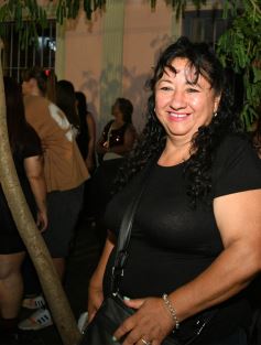 Foto de la galería: Fiesta en calle Colón: la FesTreaming despidió el año con música en vivo y sorpresas