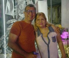 Foto de la galería: Fiesta en calle Colón: la FesTreaming despidió el año con música en vivo y sorpresas