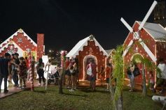 Foto de la galería: En el Parque de las Fiestas se disfruta en familia y los niños aprovechan para fotografiarse con Papá Noel 