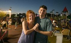 Foto de la galería: En el Parque de las Fiestas se disfruta en familia y los niños aprovechan para fotografiarse con Papá Noel 