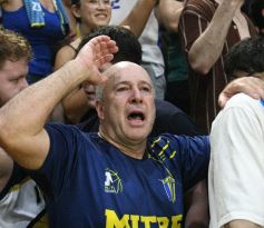 Foto de la galería: Mitre se consagró campeón del Pre Federal y se vivió una verdadera fiesta en la final con mucha emoción 