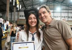 Foto de la galería: Emoción y orgullo de la comunidad educativa en el acto de colación del Colegio Santa María 