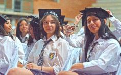 Foto de la galería: Emoción y orgullo de la comunidad educativa en el acto de colación del Colegio Santa María 
