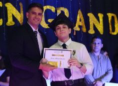 Foto de la galería: Emoción y orgullo de la comunidad educativa en el acto de colación del Colegio Santa María 