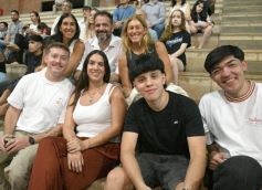 Foto de la galería: Emoción y orgullo de la comunidad educativa en el acto de colación del Colegio Santa María 