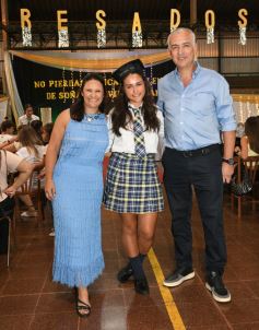 Foto de la galería: Emoción y orgullo de la comunidad educativa en el acto de colación del Colegio Santa María 