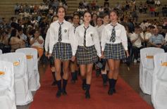 Sixto Fotografías. Sociedad. Ciclo Lectivo - Emoción y orgullo de la comunidad educativa en el acto de colación del Colegio Santa María 