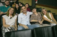 Foto de la galería: Los alumnos de los 5° de la Madre de la Misericordia con felicidad y nostalgia recibieron sus diplomas 