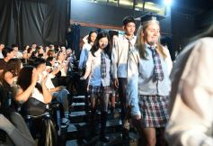 Foto de la galería: Los alumnos de los 5° de la Madre de la Misericordia con felicidad y nostalgia recibieron sus diplomas 