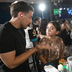 Foto de la galería: Antisiesta cerró el 2025 con "Los Personajes del Año", propuesta que se proyecta como tradición 