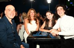 Foto de la galería: Antisiesta cerró el 2025 con "Los Personajes del Año", propuesta que se proyecta como tradición 