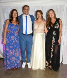 Foto de la galería: Horacio y María del Carmen sellaron su amor y celebraron junto a familiares y amigos 