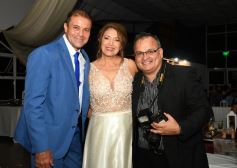 Foto de la galería: Horacio y María del Carmen sellaron su amor y celebraron junto a familiares y amigos 