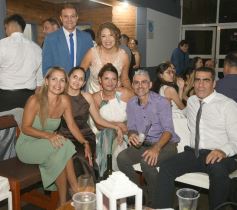 Foto de la galería: Horacio y María del Carmen sellaron su amor y celebraron junto a familiares y amigos 