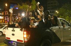 Foto de la galería: Paseos por distintos puntos de Posadas, encuentros de amigos y homenajes para cerrar el 2025 