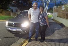 Foto de la galería: Vecinos y turistas disfrutaron del desfile de embarcaciones iluminadas en la Costanera 