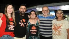 Foto de la galería: La tradicional hamburguesería "La Esquina" cumplió 40 años y la familia Rovetta celebró con clientes y amigos