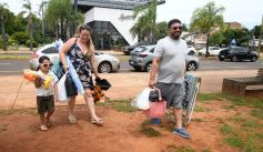 Foto de la galería: Turistas y posadeños disfrutan de la gastronomía en la ciudad y del balneario El Brete