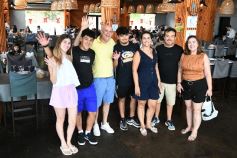 Foto de la galería: Turistas y posadeños disfrutan de la gastronomía en la ciudad y del balneario El Brete