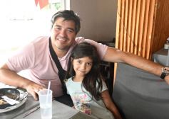 Foto de la galería: Turistas y posadeños disfrutan de la gastronomía en la ciudad y del balneario El Brete