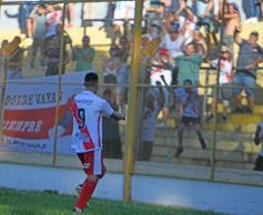 Foto de la galería: En busca de la Semifinal del Regional Amateur: Guaraní recibe a Estudio Galeano