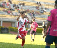 Foto de la galería: En busca de la Semifinal del Regional Amateur: Guaraní recibe a Estudio Galeano
